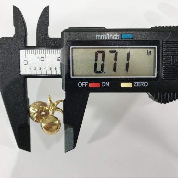 14K Gold Filled Sand Dollar Starfish Clam Shell Cluster Post Stud Earring Signed - Picture 14 of 15